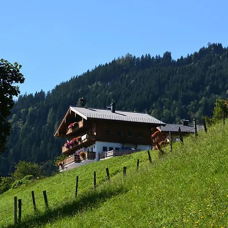 Bio-bergbauernhof Hubgut Séjour à la ferme