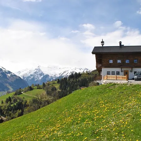 Bio-bergbauernhof Hubgut ファームステイ *