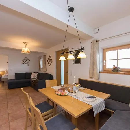 Bio-bergbauernhof Hubgut Feriegård